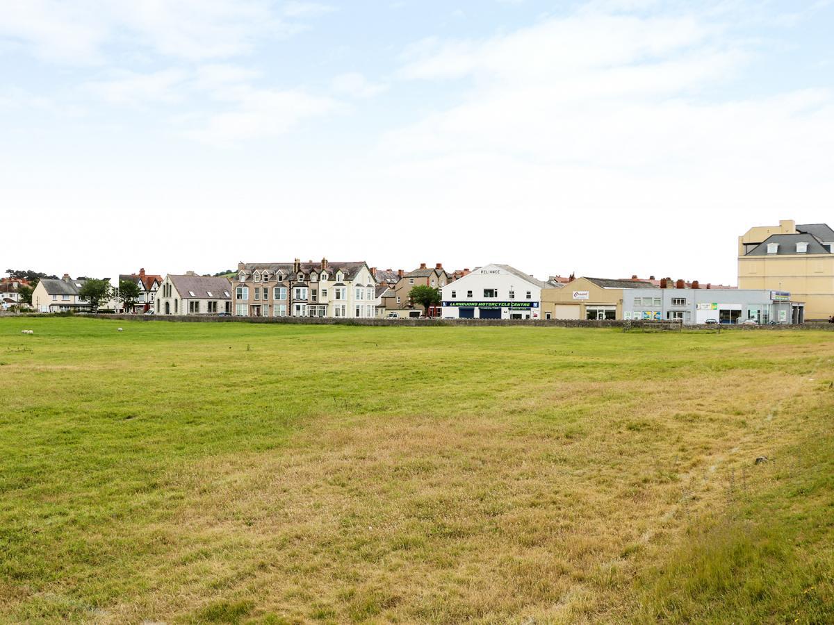 Little Orme View Apartment Llandudno Exterior photo